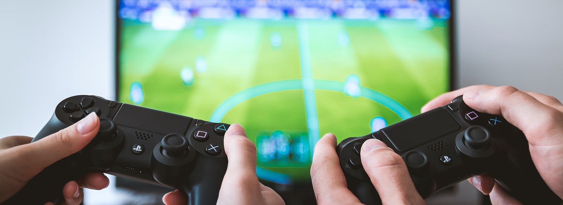 Jogos mais baixados para PlayStation em setembro; FIFA 23 lidera