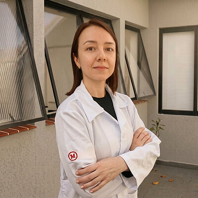 Dra. Camila Cristina Pereira