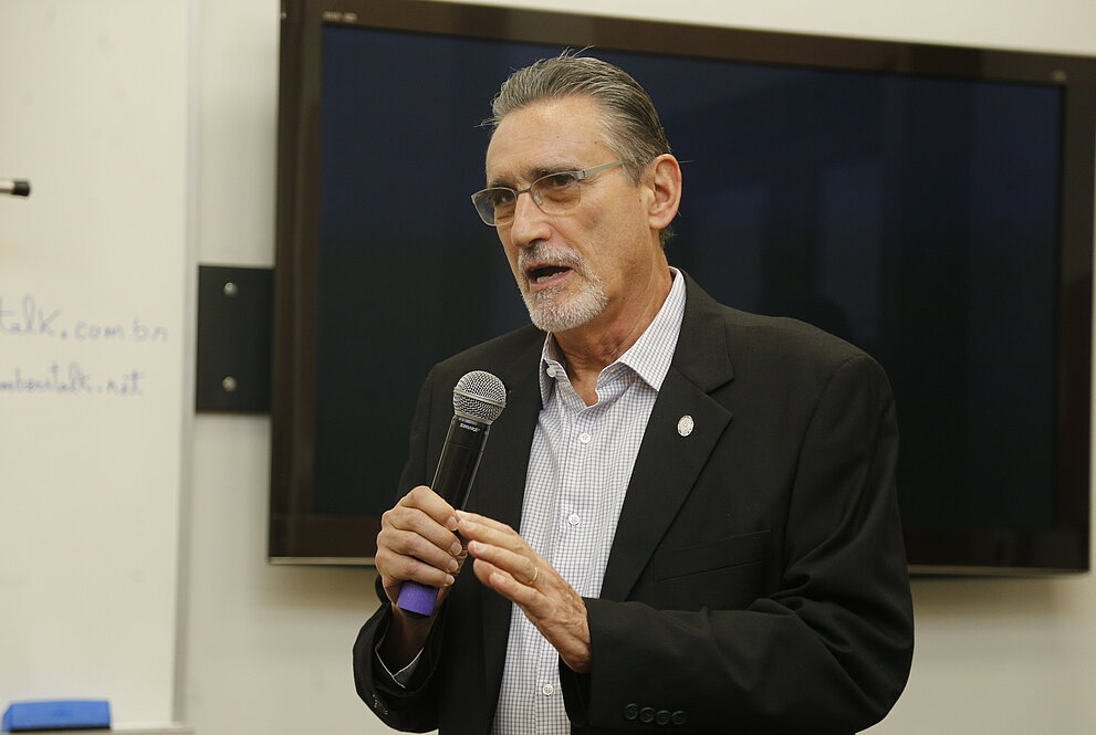 Sérgio Lex, diretor de EE.