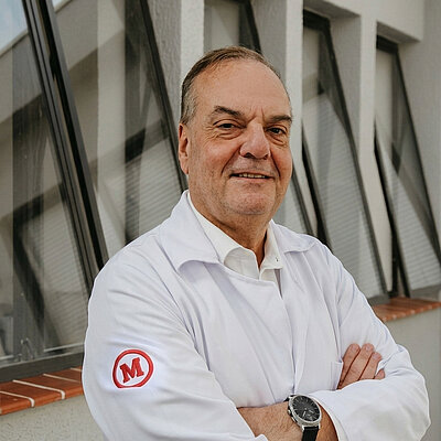 Dr. Leon Grupenmacher